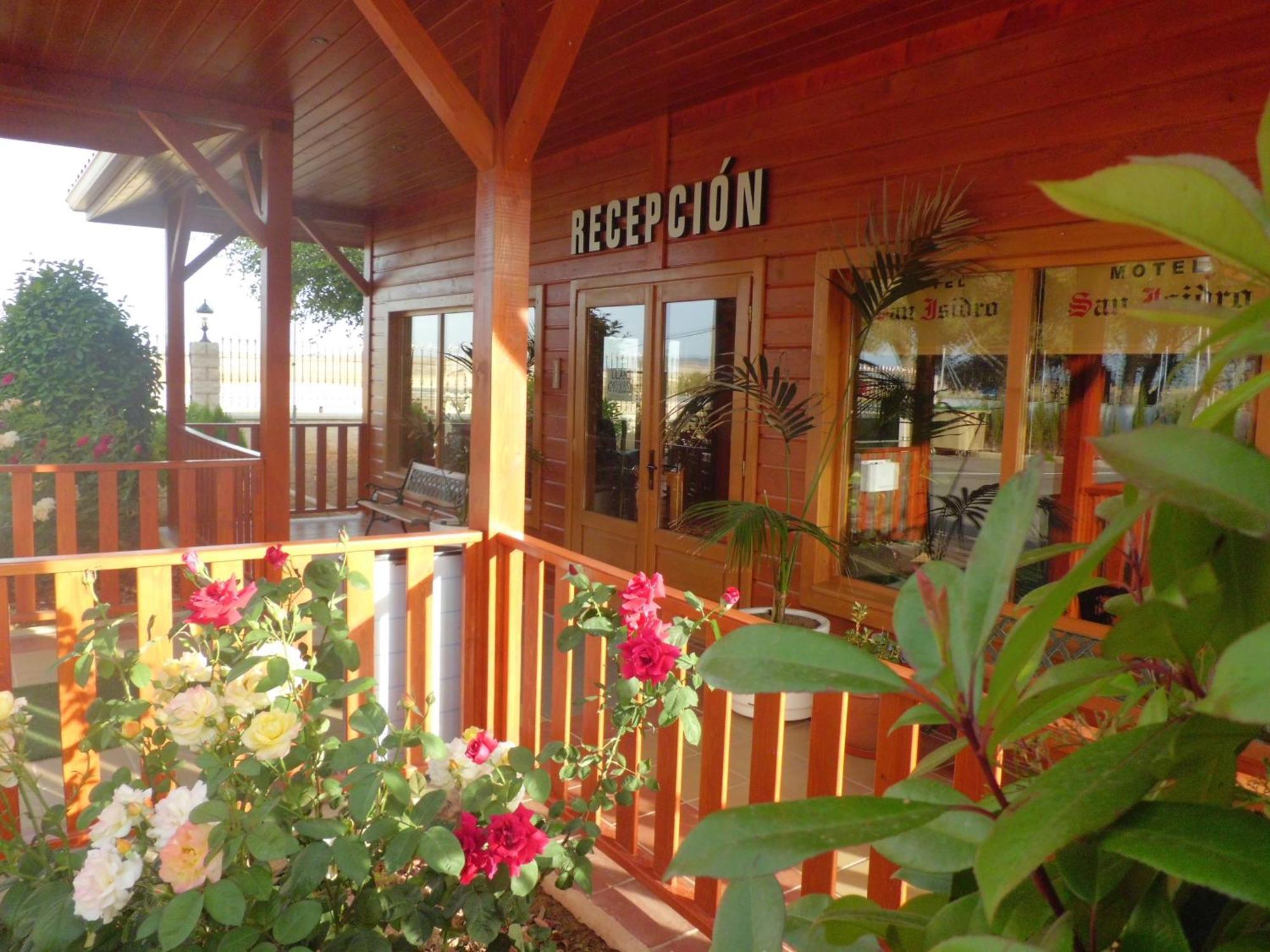 Motel San Isidro Villarrubio Bagian luar foto